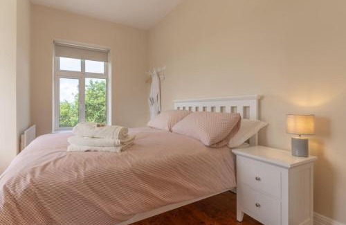 Errit Casa | Relaxing Private Country Escape with Hot Tub