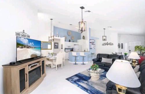 Lake Berkley Villa | Relaxing, Private Family Home At Lake Berkley Resort, South Facing Pool, Near Disney, SeaWorld
