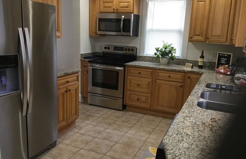 Racine Casa | ¡Relajante! Graduación naval de Great Lakes - para 12 personas