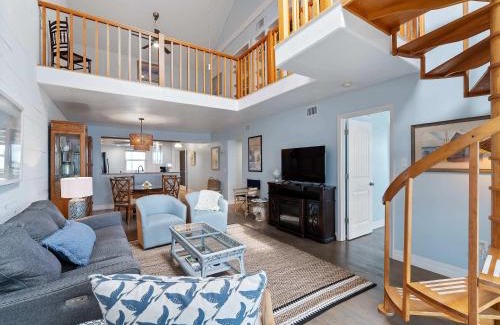 Port Charlotte Casa | Relaxing Riverfront Haven Heated Pool River Views