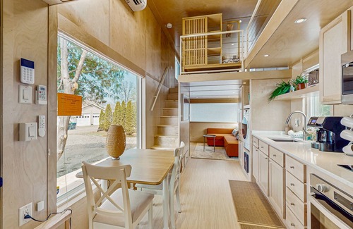 Malletts Bay Casa | Relaxing spa-like tiny house w/ hot tub, sauna, beach access, dog-friendly