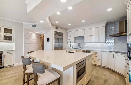 North Redington Beach Apartamento | Relaxing Beachfront Condo in North Redington Beach