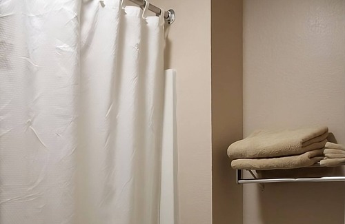 Mount Vernon Casa | Relaxing Vacation! 2 Great Units Near Riverbend Park, Free Breakfast & Parking