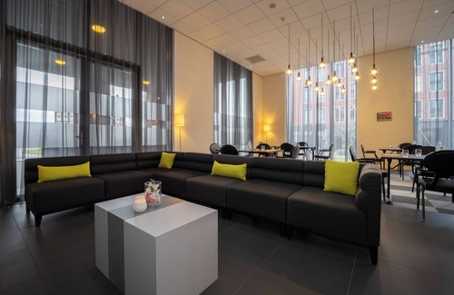 Municipality of Helmond Hotel | Relaxing Wellness Retreat with Swimming Pool, Lounge Area & Spacious Rooms