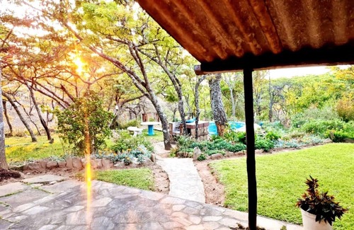 Juliasdale Cabaña | Remarkable 3-bed Cottage in Nyanga