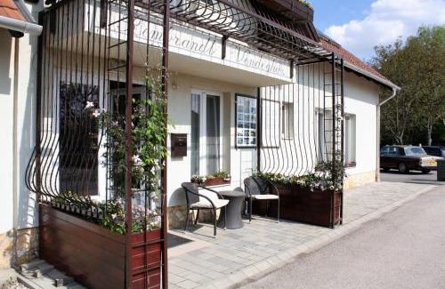 Aszar Casa | Rembrandt Vendégház