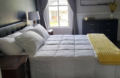 Graham Casa | Remodeled historic home in the heart of Graham