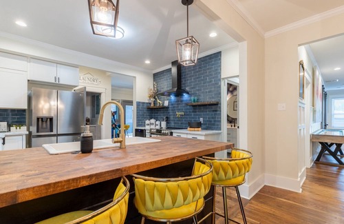 East Midtown Casa | Remodeled Midtown Home - family sized with deck