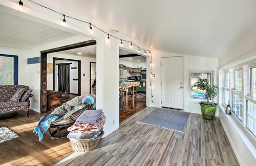 Dauberville Casa | Remote Pennsylvania Cabin with Private Hot Tub