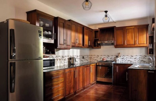 Sri Jayawardenepura Kotte Casa | Renovated Family Bungalow, conveniently located, with modern ammenities