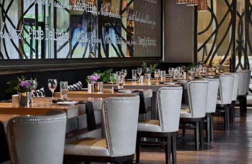 Downtown Asheville Hotel | Renaissance Asheville Downtown Hotel