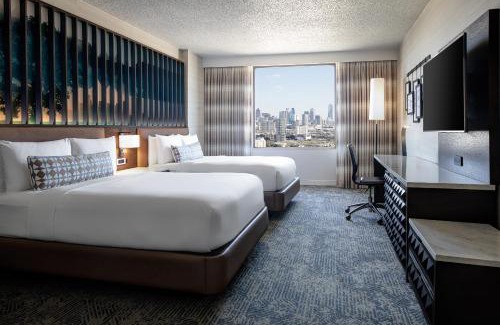 Dallas Hotel | Renaissance Dallas Hotel