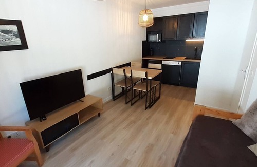 Valfrejus Apartamento | Renovated 2-Room Apartment for 4, Prime Location in Modane near Slopes and Shops