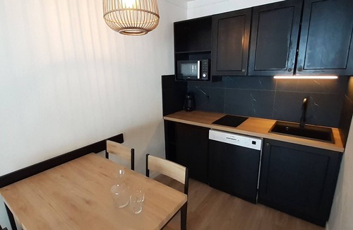 Valfrejus Apartamento | Renovated 2-Room Apartment for 4, Prime Location in Modane near Slopes and Shops