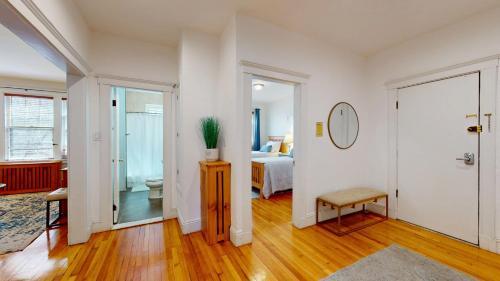Griggs Park Apartamento | Renovated 2b, In-unit Laundry, Longwood, 1st Flr