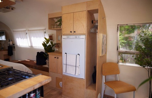 Westbrae Casa | Renovated Airstream with Garden