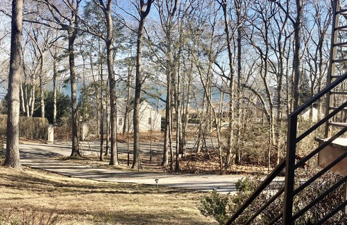 Hay Beach Casa | Frente a la playa, casa de verano renovada en la pintoresca isla