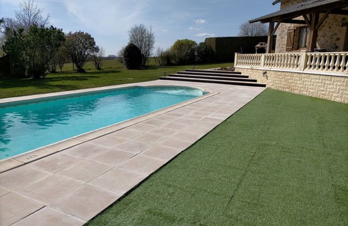 Saint-Mesmin Casa | RENOVATED BARN WITH PRIVATE INDOOR POOL