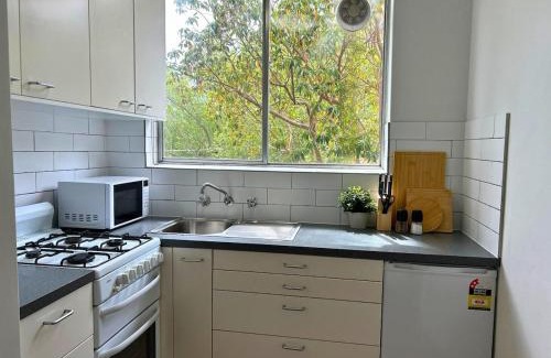 St. Kilda East Apartamento | Renovated Cosy Stay Near CBD & StKilda with Pool & Sauna