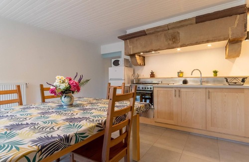 Equevilley Cabaña | Casa renovada en el campo, jardín cerrado, admite mascotas, bicicletas y parking privado
