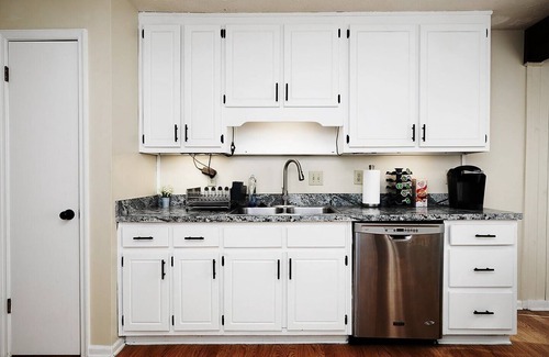 Lithia Springs Casa | Renovated Farmhouse Near Six Flags