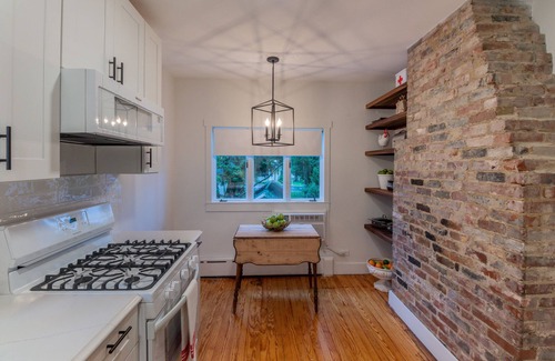 State College Casa | Renovated Farmhouse 1mile from the Beaver Stadium