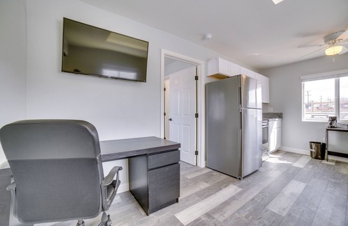 Hawthorne Apartamento | Renovated Hawthorne Apartment By Museums & Dining!