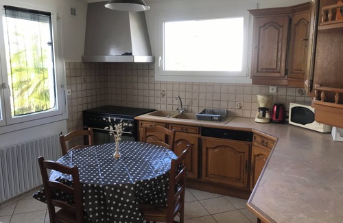 Cotes d'Armor Casa | Renovated house, small sea view, 5 minutes from beaches and GR34. Pets allowed