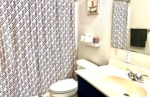 St. Robert Casa | Renovated home 10 min from FLW!, Renovated home 10 min from FLW!