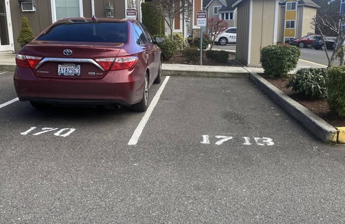 Bryn Mawr-Skyway Condominio | CONDO RENOVADO ENORME DE 2 HABITACIONES / 2 BAÑOS EN SEATTLE