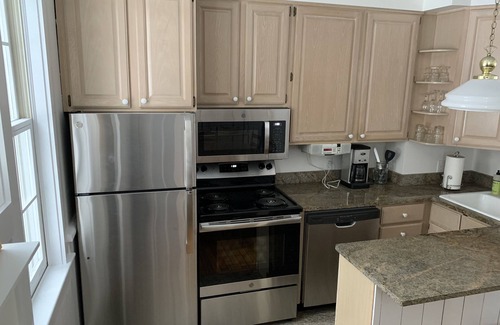 Ludlow Casa | Okemo Mtn adorable en la ciudad, 2 dormitorios / 2 pisos, gran sala familiar / cocina combinada