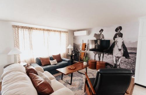 Salmon Casa | Renovated Salmon Refuge