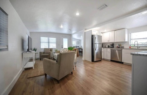 Old Seminole Heights Casa | Renovated Seminole Heights Beauty