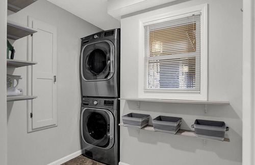 Westfield Casa | Renovated, spacious Grand Park home with hot tub!