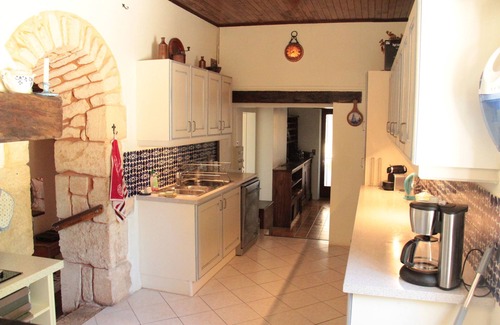 Montcabrier Casa | Casa de piedra renovada con piscina, tranquila en el campo, aire acondicionado, wifi.