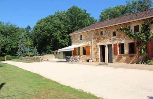 Montcabrier Casa | Casa de piedra renovada con piscina, tranquila en el campo, aire acondicionado, wifi.