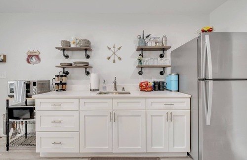 Tallahassee Apartamento | Renovated Studio -Walking distance to FSU/Doak Stadium