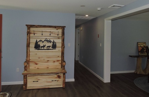 Melvin Village Casa | Renovated Vacation Retreat in a peaceful setting with Mountain Views