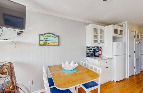 Isle of Palms Villa | Impresionante villa con magníficas vistas al mar, piscina compartida, parrillas y excelente ubicación.