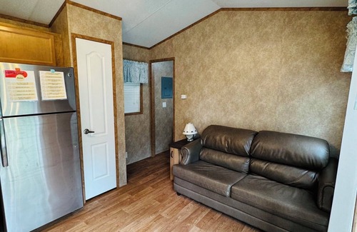 Wisconsin Dells Cabina | Rental Cabin #402 w/ King bed