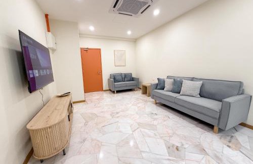 Taman Jubilee Apartamento | Resandau Stay Ipoh - Nearby Ipoh Town - Private Car Park and Lift - Whole unit & Coliving