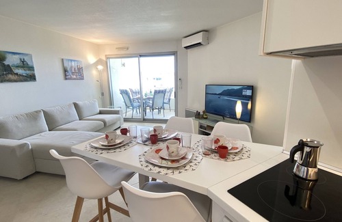 Golfe Juan Apartamento | Residence Antibes les Pins, Derniere Etage, vue mer