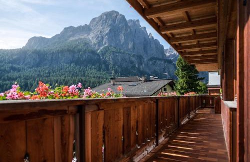 Colfosco Apartamento | Residence Costa Burjada