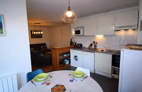 Bagneres-de-Luchon Apartamento | Residence Hotel Des Bains - NEAR LIGHT - 3 PARTS FOR 6 PERS. - PARKING