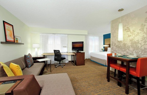 Southwest Colorado Springs Hotel | Residence Inn by Marriott Colorado Springs South