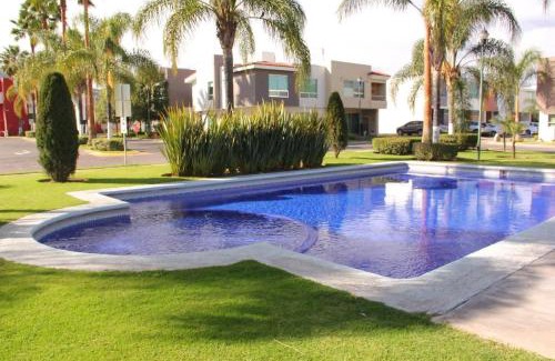 Tlajomulco de Zuniga Casa | Residencia Galicia Family