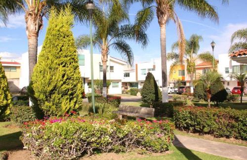 Tlajomulco de Zuniga Casa | Residencia Galicia Family