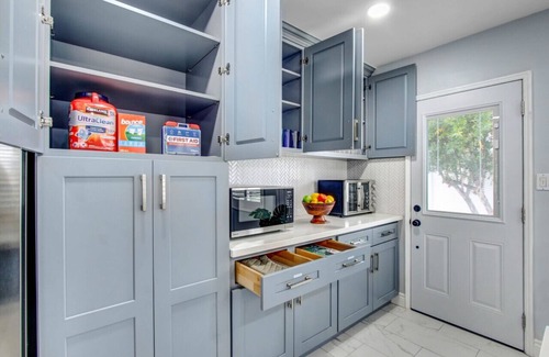 San Gabriel Casa | Residential Haven with EV Charger, Pool and BBQ, Perfect for Families