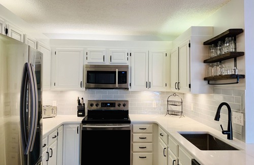 Diamond Beach Condominio | Resort Living, Private Beach, Pools and Amenities