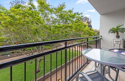 New Farm Apartamento | Resort Pad ~ 1Bed/1Bath/Balcony/1Car ~ 10 mins CBD